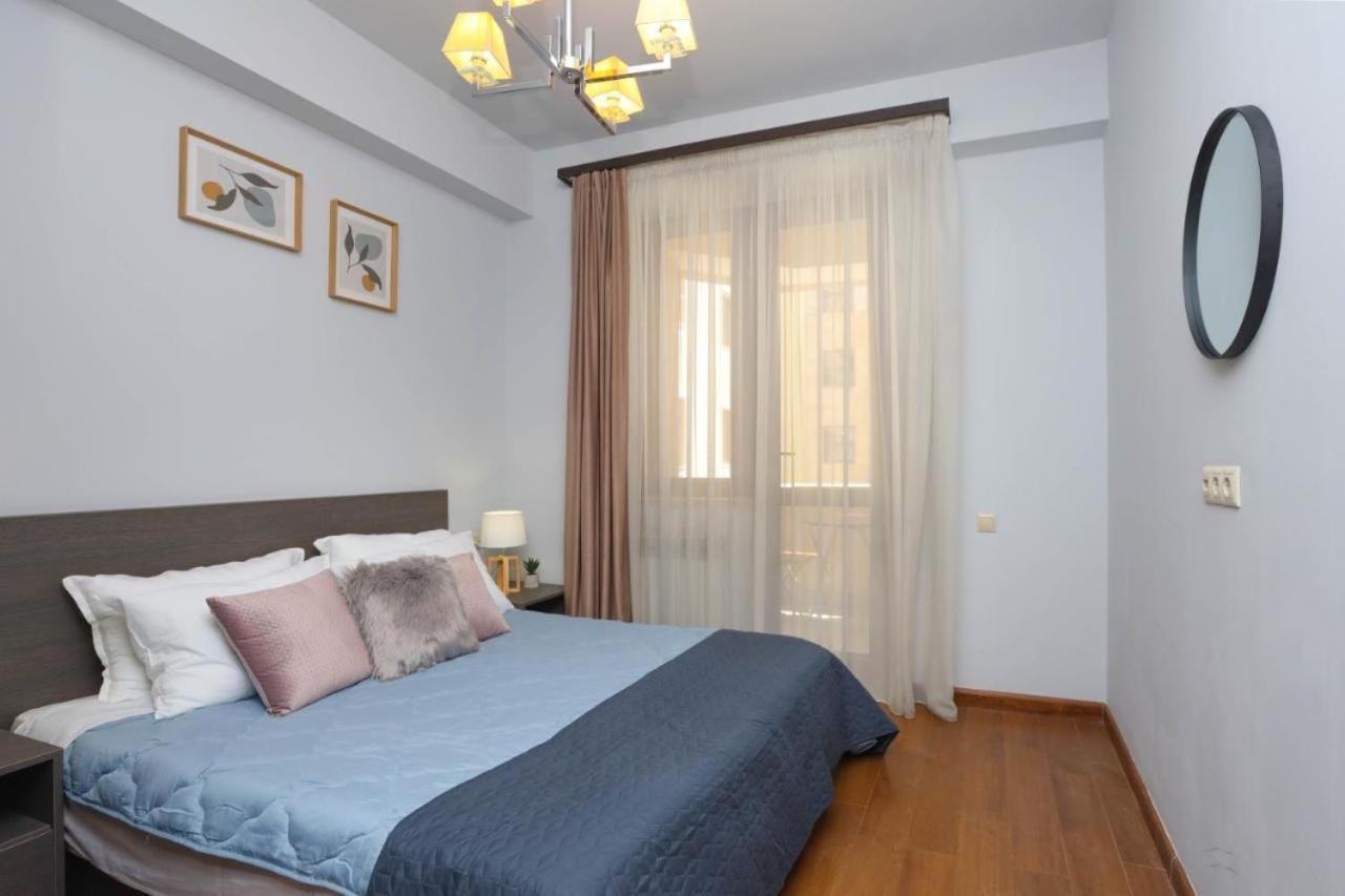 Apartment Near Republic Square Jerevan Buitenkant foto