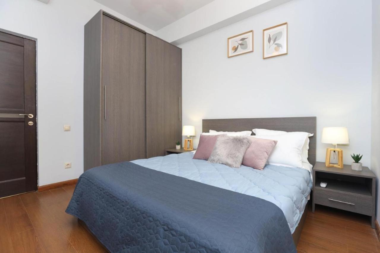 Apartment Near Republic Square Jerevan Buitenkant foto